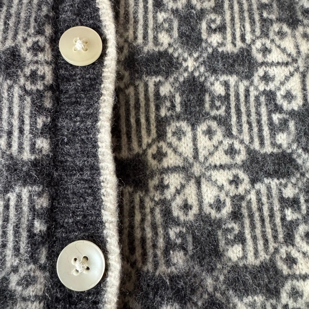 Vintage Gap Fair Isle Lambswool Cardigan Sweater Nordic Snowflake Women’s Large - Picture 8 of 13